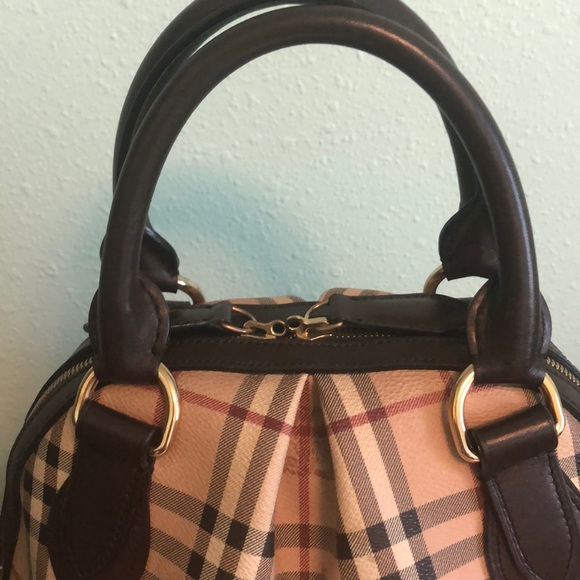 Burberry Thornley Bowler Bag - Picture 2 of 9
